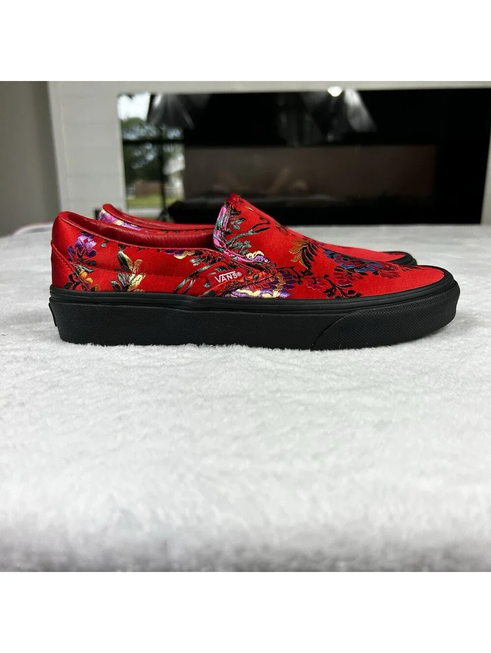 Vans Festival Satin Red/Black Classic Slip On Size Mens 3.5 Womens 5.0 New